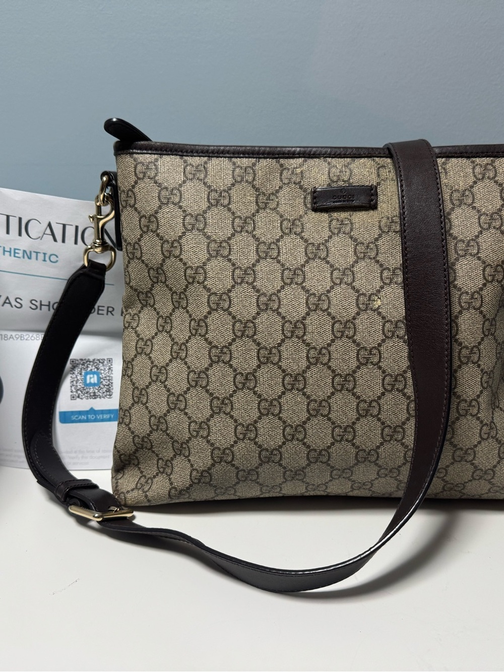 Gucci Beige GG Supreme Canvas Crossbody with Brown Leather Trim - Picture 2 of 14